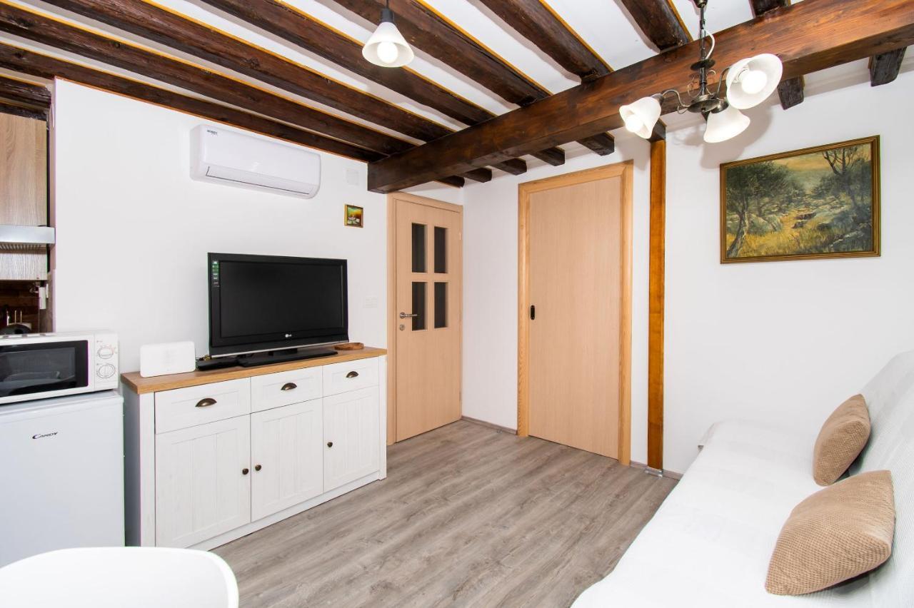 Apartment Rustika Skradin Exterior photo